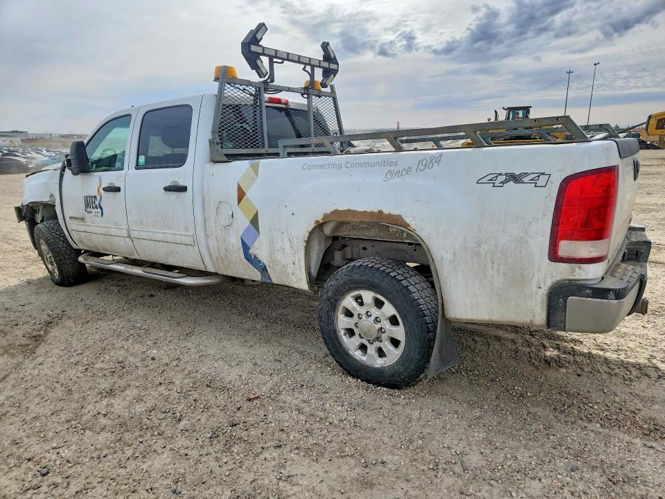 2013 Gmc SIERRA VIN 1GT423C83DF197165 COPART salvage auction — FRONT END, AB - BOS - SALVAGE, sold $2,150 on 2026-07-02 (photo 2)