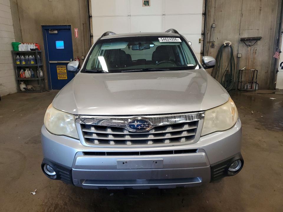 2013 Subaru Forester VIN JF2SHAEC2DH443530 COPART salvage auction — REAR END, Mn - Cert Of Title-Prior Salvage, sold $925 on 2026-07-02 (photo 5)