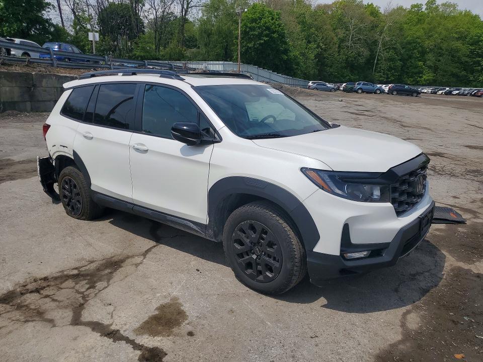 2023 Honda Passport VIN 5FNYF8H64PB019364 COPART salvage auction — REAR END, Ny - Mv-907A Salvage Certificate, sold $8,300 on 2026-07-28 (photo 4)