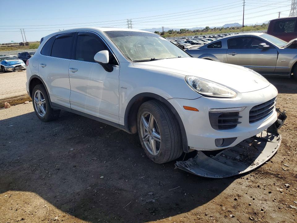 2016 Porsche Cayenne VIN WP1AF2A21GLA40335 COPART salvage auction — UNDERCARRIAGE, Az - Cert Of Title - Salvage, sold $3,900 on 2026-07-31 (photo 4)