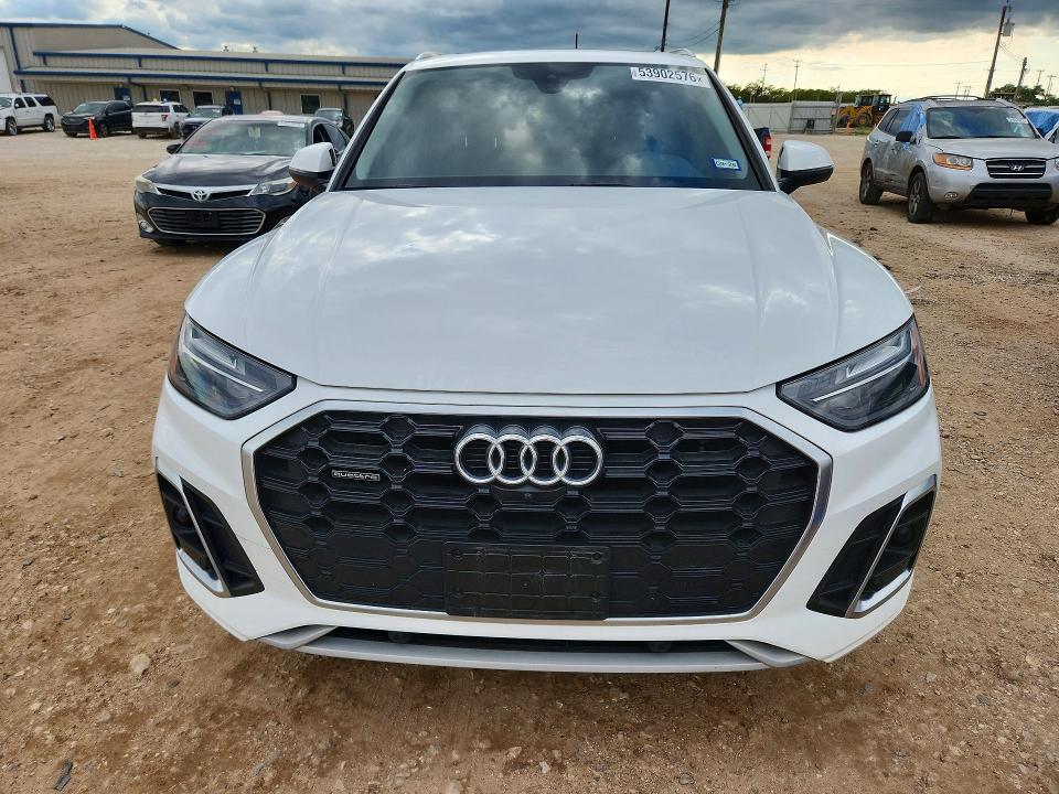2023 Audi Q5 VIN WA1EAAFY4P2121287 COPART salvage auction — WATER/FLOOD, Tx - Salvage Title-Flood Damage, sold $15,800 on 2026-07-02 (photo 5)