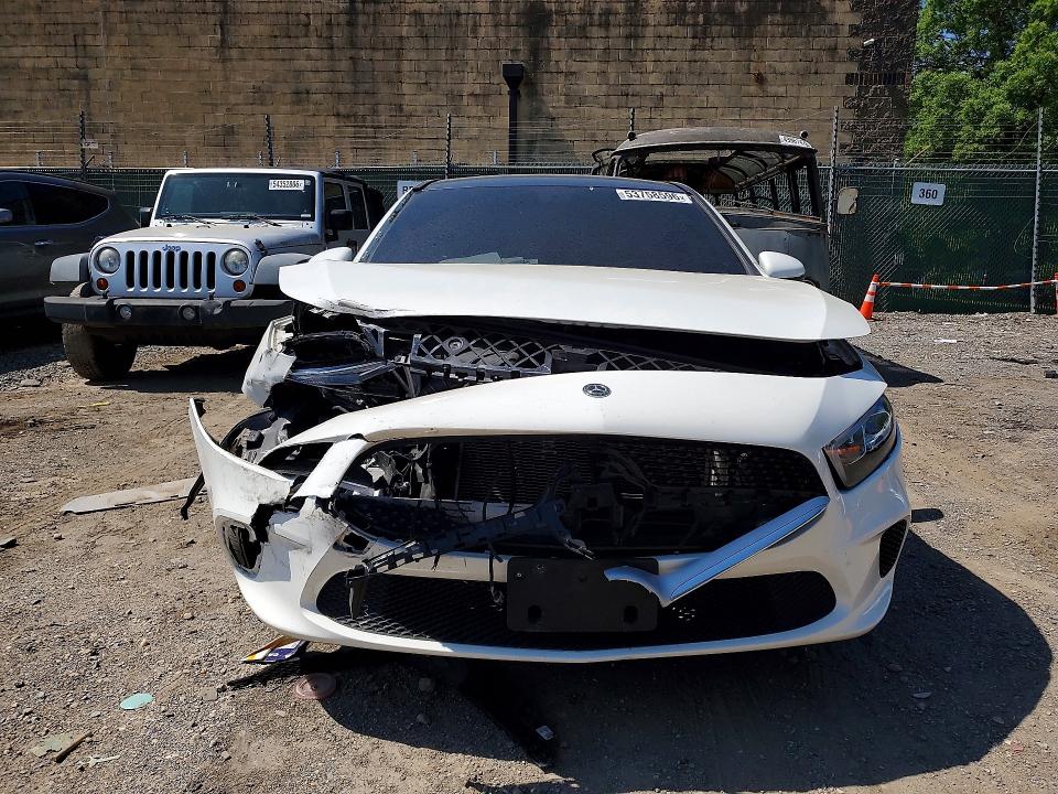 2019 Mercedes-benz A-klasse VIN WDD3G4FB8KW030815 COPART salvage auction — FRONT END, Salvage Title, sold $3,150 on 2026-08-06 (photo 5)