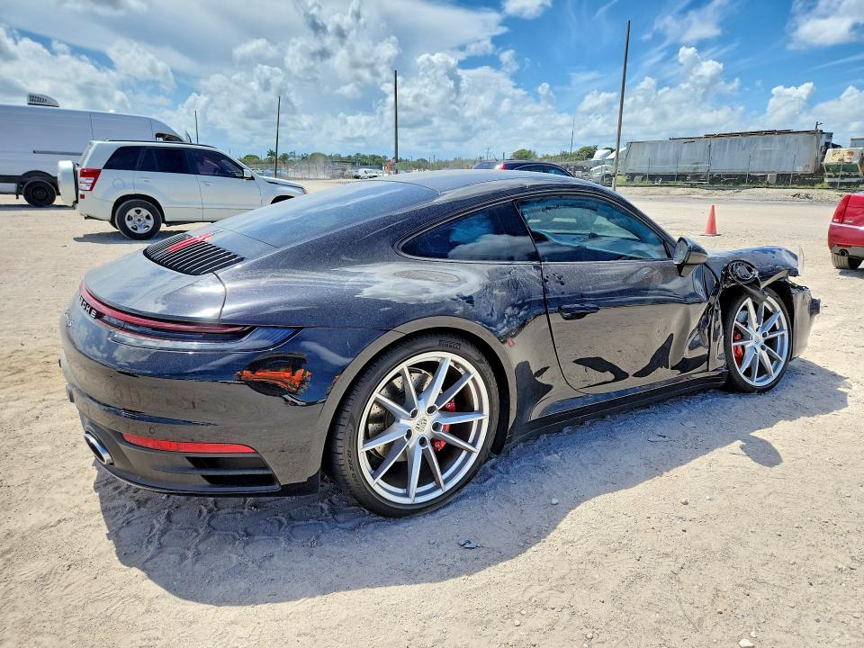 2022 Porsche 911 VIN WP0AB2A94NS220776 COPART salvage auction — SIDE, Fl - Cert Of Title Slvg Rebuildable, sold $66,000 on 2026-07-09 (photo 3)