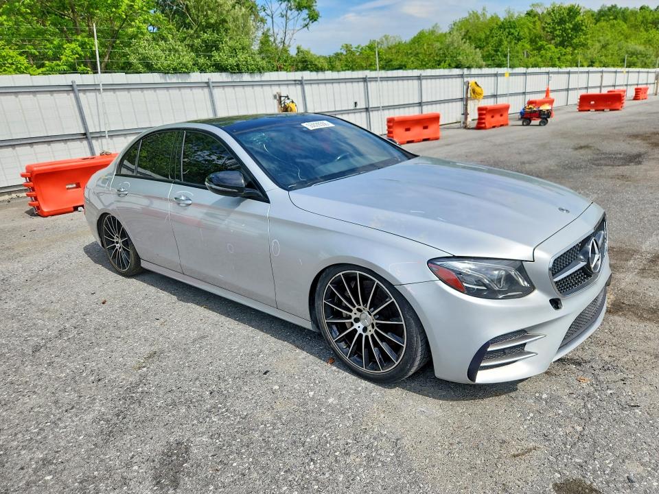 2020 Mercedes-benz VIN W1KZF6BB5LA810767 COPART salvage auction — MINOR DENT/SCRATCHES, In - Certificate Of Title (P), sold $18,600 on 2026-07-28 (photo 4)