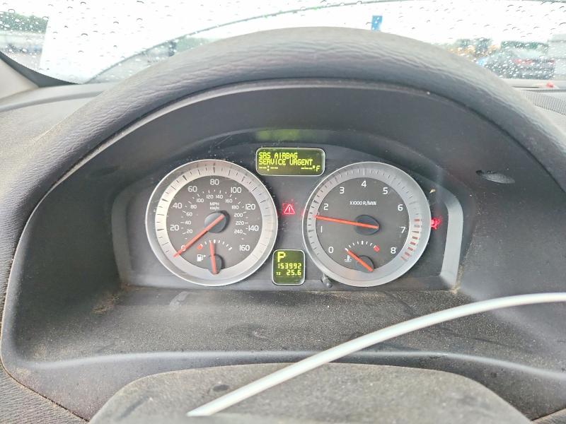 2011 Volvo C70 VIN YV1672MC7BJ108385 COPART salvage auction — FRONT END, Nc - Salvage Certificate Of Title, sold $775 on 2026-07-15 (photo 9)