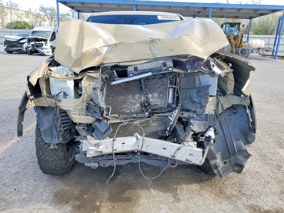 2018 Toyota Tacoma VIN 5TFCZ5AN6JX152576 COPART salvage auction — FRONT END, Nv - Salvage Title, sold $11,300 on 2026-07-02 (photo 5)