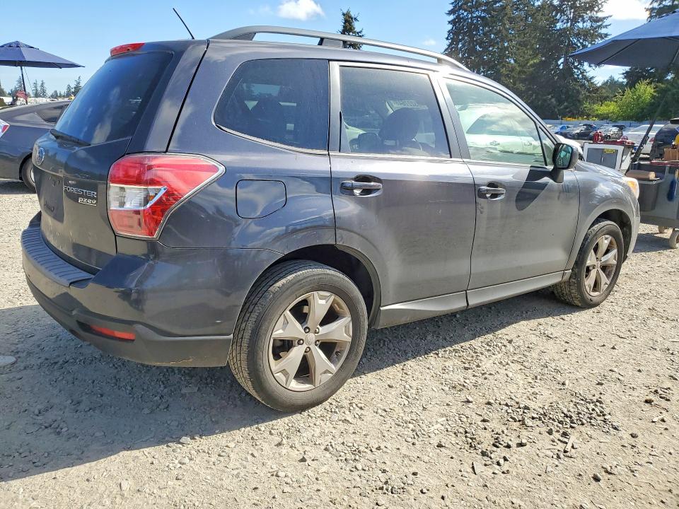 2015 Subaru Forester VIN JF2SJAFC2FH431934 COPART salvage auction — MINOR DENT/SCRATCHES, Wa - Vehicle Cert Of Ownership-Titl, sold $900 on 2026-07-02 (photo 3)