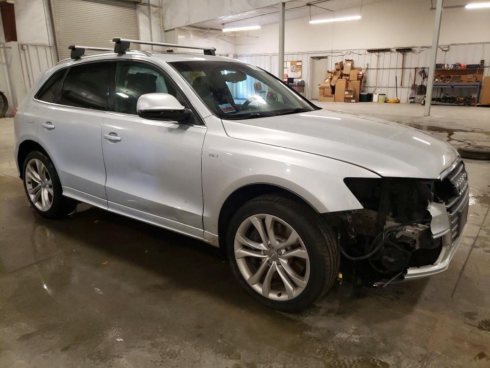 2014 Audi Sq5 VIN WA1VGAFP2EA020483 COPART salvage auction — FRONT END, Mn - Cert Of Title-Prior Salvage, sold $1,500 on 2026-07-14 (photo 4)