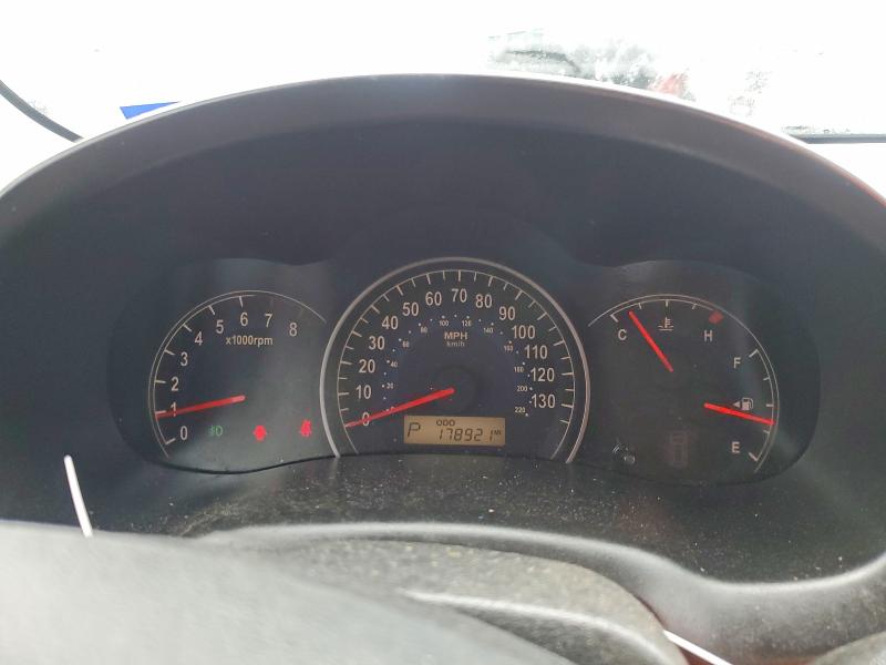 2007 Hyundai Entourage VIN KNDMC233476041863 COPART salvage auction — REAR END, Tx - Salvage Vehicle Title, sold $325 on 2026-07-20 (photo 9)