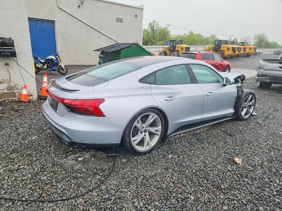 2024 Audi E-tron gt VIN WAUFJBFW6R7003274 COPART salvage auction — FRONT END, Nj - Cert Of Title-Salvage, sold $2,600 on 2026-07-24 (photo 3)