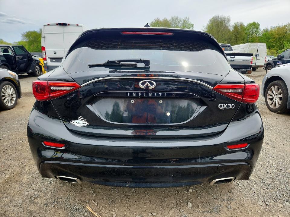 2018 Infiniti Qx30 VIN SJKCH5CP0JA058730 COPART salvage auction — MINOR DENT/SCRATCHES, NY - CERTIFICATE OF TITLE, sold $3,200 on 2026-07-09 (photo 6)