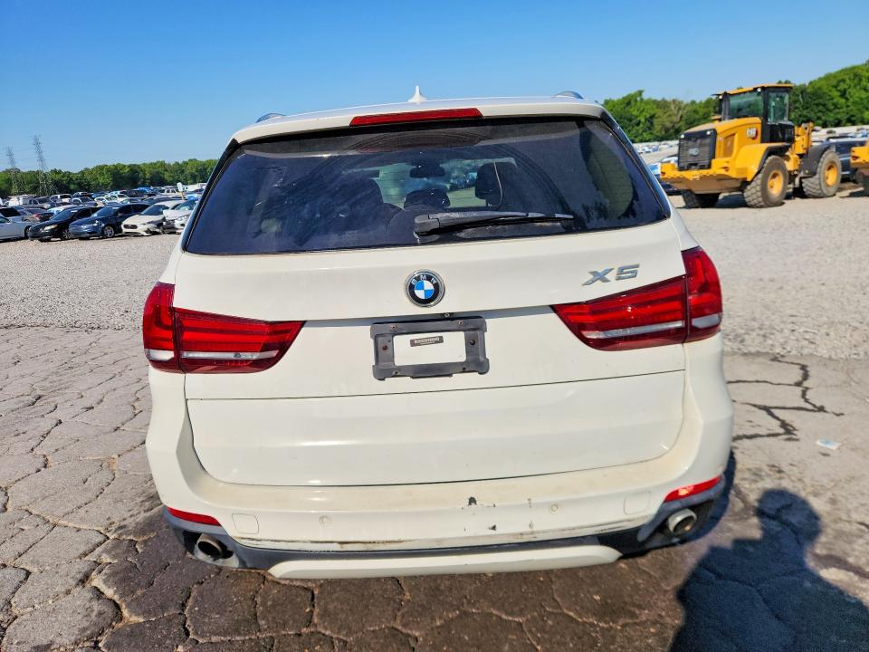 2015 BMW X5 VIN 5UXKR0C54F0K65758 COPART salvage auction — NORMAL WEAR, Ms - Certificate Of Title, sold $6,500 on 2026-09-03 (photo 6)
