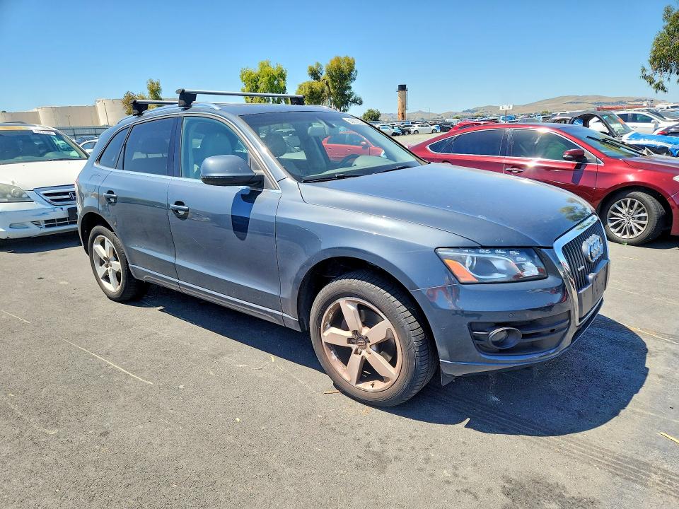 2011 Audi Q5 VIN WA1LFAFP4BA086233 COPART salvage auction — MECHANICAL, CA - DIS/DLR/EXP APP FOR DUP CLEAN, sold $225 on 2026-07-27 (photo 4)