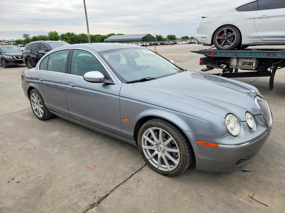 2008 Jaguar S type VIN SAJWA01BX8HN89774 COPART salvage auction — NORMAL WEAR, Tx - Certificate Of Title, sold $725 on 2026-07-02 (photo 4)