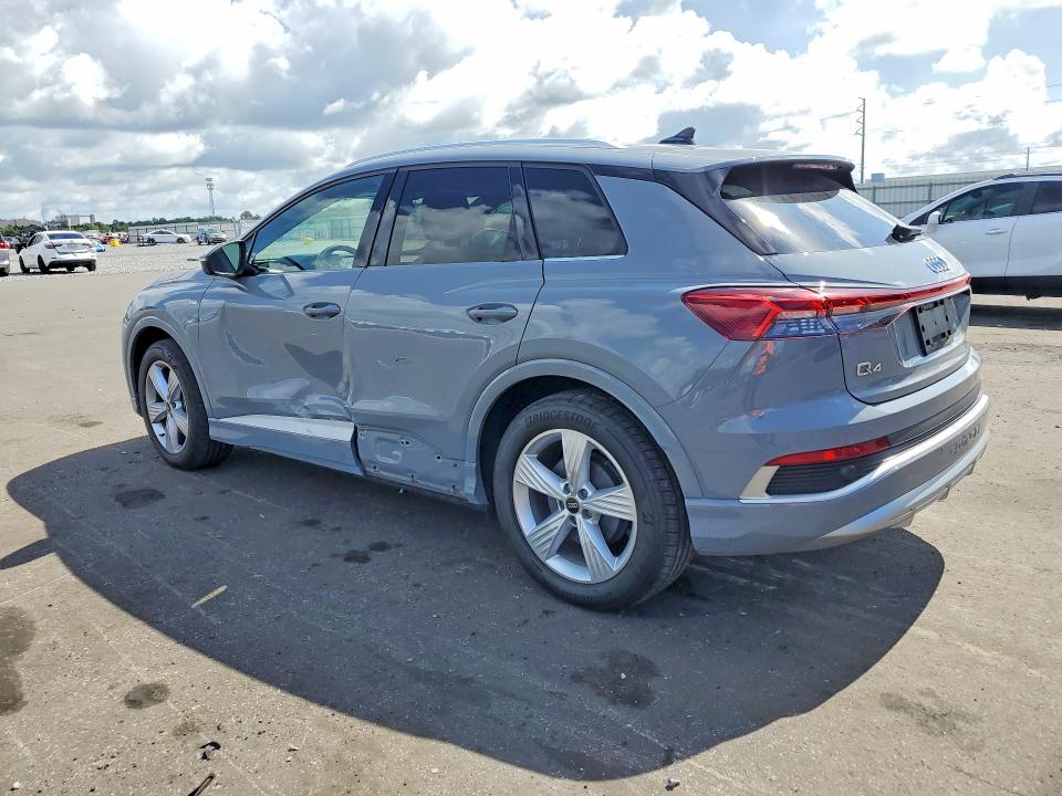 2024 Audi Q4 e-tron VIN WA1KUBFZ3RP053790 COPART salvage auction — SIDE, Fl - Cert Of Title Slvg Rebuildable, sold $17,900 on 2026-07-08 (photo 2)
