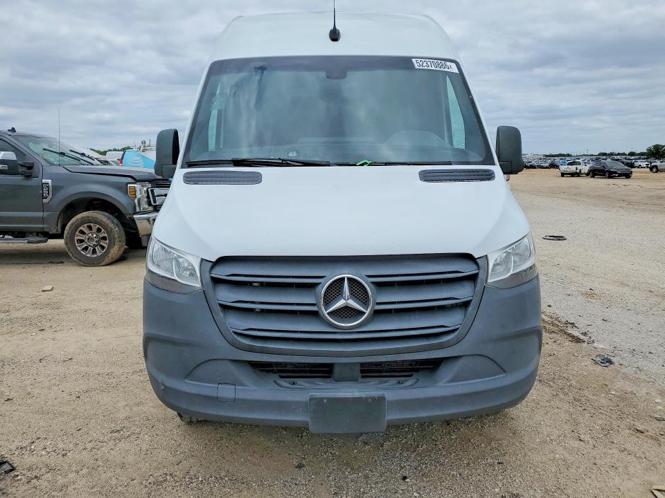2021 Mercedes-benz Sprinter 2500 VIN W1W40CHYXMT051639 COPART salvage auction — MINOR DENT/SCRATCHES, TX - CERTIFICATE OF TITLE, sold $5,900 on 2026-07-30 (photo 5)