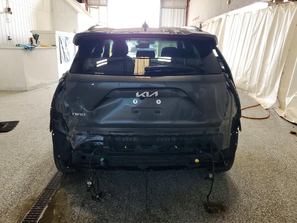 2024 Kia Niro VIN KNDCR3L1XR5115343 COPART salvage auction — REAR END, FL - CERT OF TITLE SLVG REBUILDABLE, sold $7,000 on 2026-07-13 (photo 6)