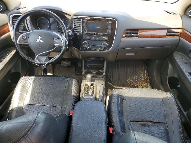 2014 Mitsubishi Outlander VIN JA4AD3A32EZ015597 COPART salvage auction — MINOR DENT/SCRATCHES, CA - APP FOR DUP CLEAN OR AC, sold $325 on 2026-09-04 (photo 8)