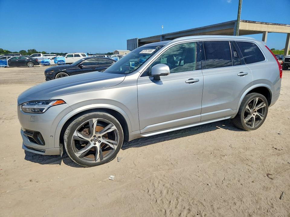 2017 Volvo VIN YV4A22PMXH1169948 COPART salvage auction — REAR END, FL - CERTIFICATE OF TITLE, sold $6,500 on 2026-08-04 (photo 1)