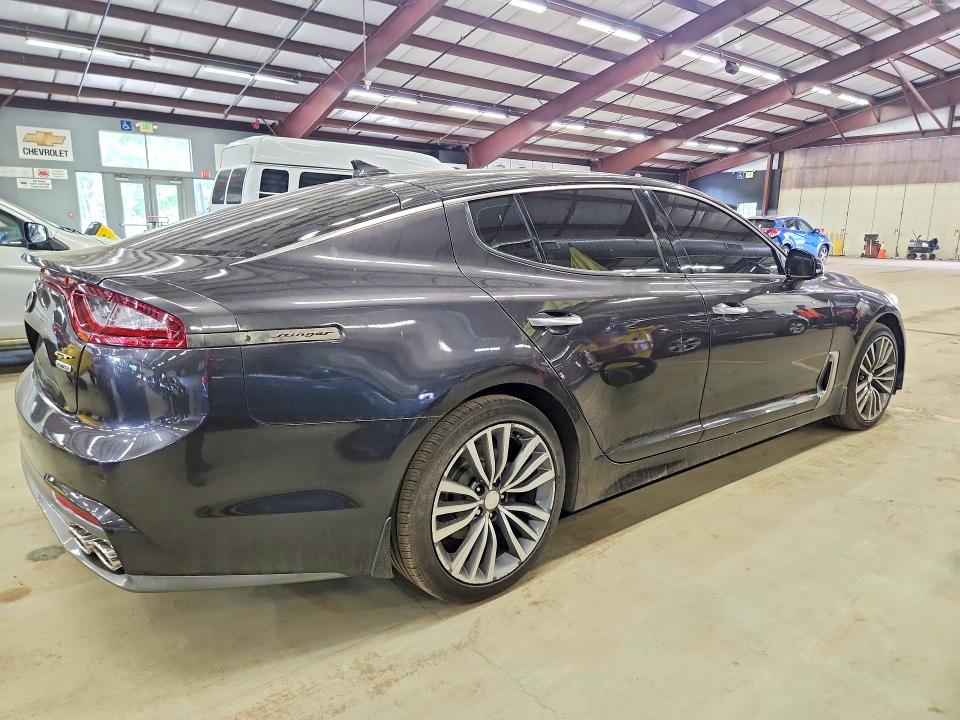 2019 Kia Stinger VIN KNAE15LA0K6051161 COPART salvage auction — MINOR DENT/SCRATCHES, Ct - Certificate Of Title, sold $4,500 on 2026-07-02 (photo 3)