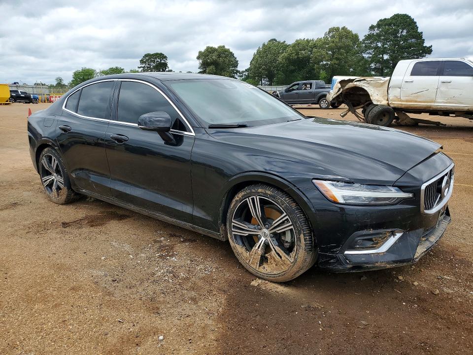 2022 Volvo S60 VIN 7JRL12TLXNG153996 COPART salvage auction — WATER/FLOOD, Tx - Salvage Title-Flood Damage, sold $4,650 on 2026-08-10 (photo 4)