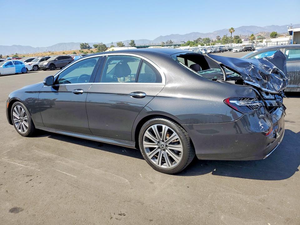 2022 Mercedes-benz E-klasse VIN W1KZF8DB6NB091406 COPART salvage auction — REAR END, Ca - Salvage Certificate, sold $14,300 on 2026-07-20 (photo 2)