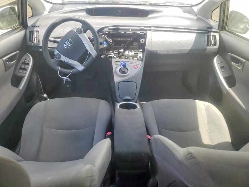 2013 Toyota Prius VIN JTDKN3DU5D1633151 COPART salvage auction — VANDALISM, Ca - Salvage Certificate, sold $400 on 2026-07-30 (photo 8)