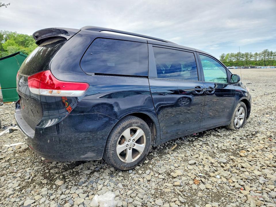 2014 Toyota Sienna VIN 5TDKK3DC4ES417117 COPART salvage auction — FRONT END, Nj - Cert Of Title-Salvage, sold $3,000 on 2026-07-13 (photo 3)