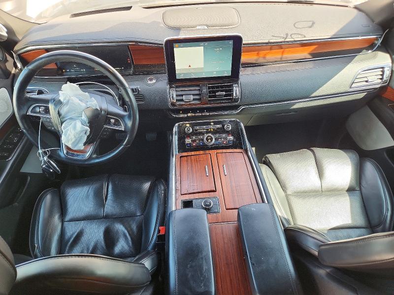 2019 Lincoln Navigator VIN 5LMJJ2LT3KEL25081 COPART salvage auction — FRONT END, WI, sold $8,600 on 2026-08-31 (photo 8)