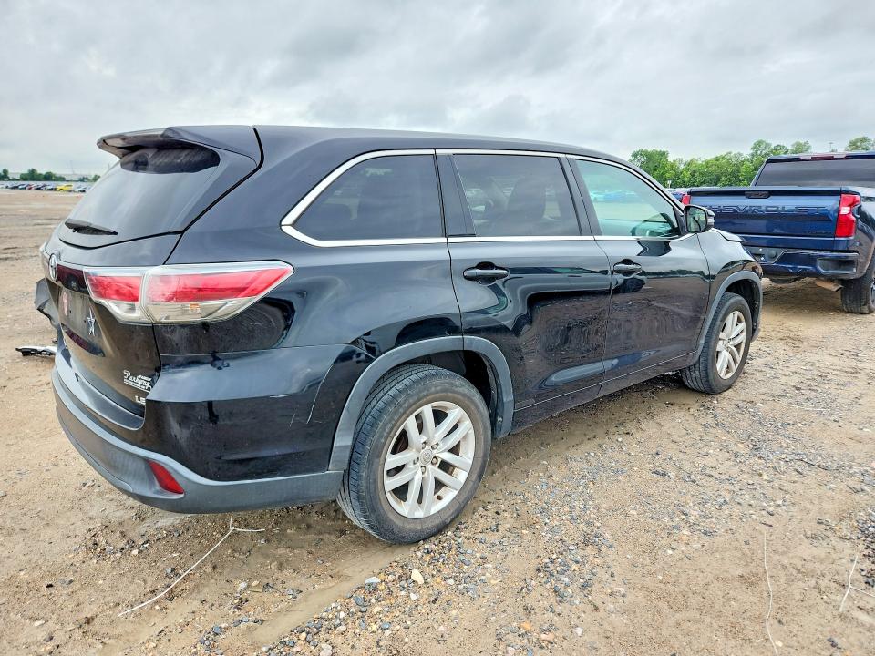 2015 Toyota VIN 5TDZARFH6FS015596 COPART salvage auction — FRONT END, Tx - Salvage Vehicle Title, sold $5,600 on 2026-07-10 (photo 3)