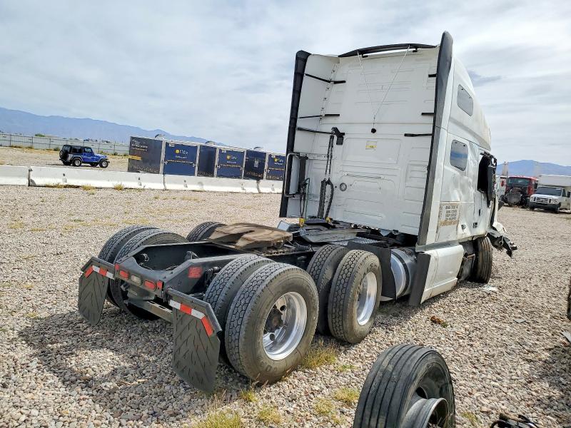 2021 Volvo VIN 4V4NC9EH1MN284817 COPART salvage auction — ROLLOVER, Ne - Cert Of Title-Salvage, sold $15 on 2026-07-30 (photo 4)