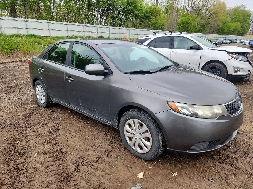 2013 Kia Forte VIN KNAFU4A27D5724117 COPART salvage auction — REAR END, Mi - Certificate Of Title, sold $475 on 2026-07-08 (photo 4)