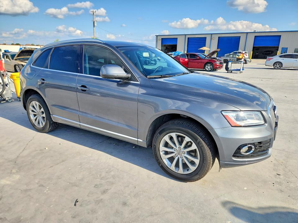 2014 Audi Q5 VIN WA1LFAFP5EA127537 COPART salvage auction — HAIL, Tx - Certificate Of Title, sold $2,050 on 2026-07-17 (photo 4)