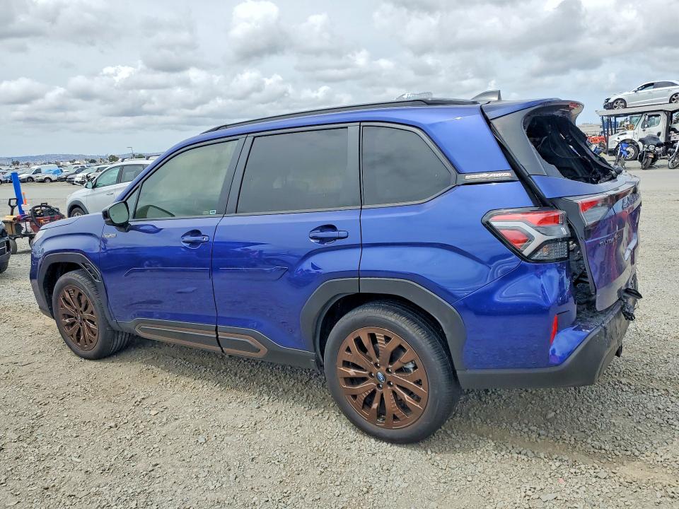 2025 Subaru Forester VIN JF2SLSJD4SH428771 COPART salvage auction — INTERIOR BURN, Ca - Salvage Certificate, sold $6,300 on 2026-07-24 (photo 2)