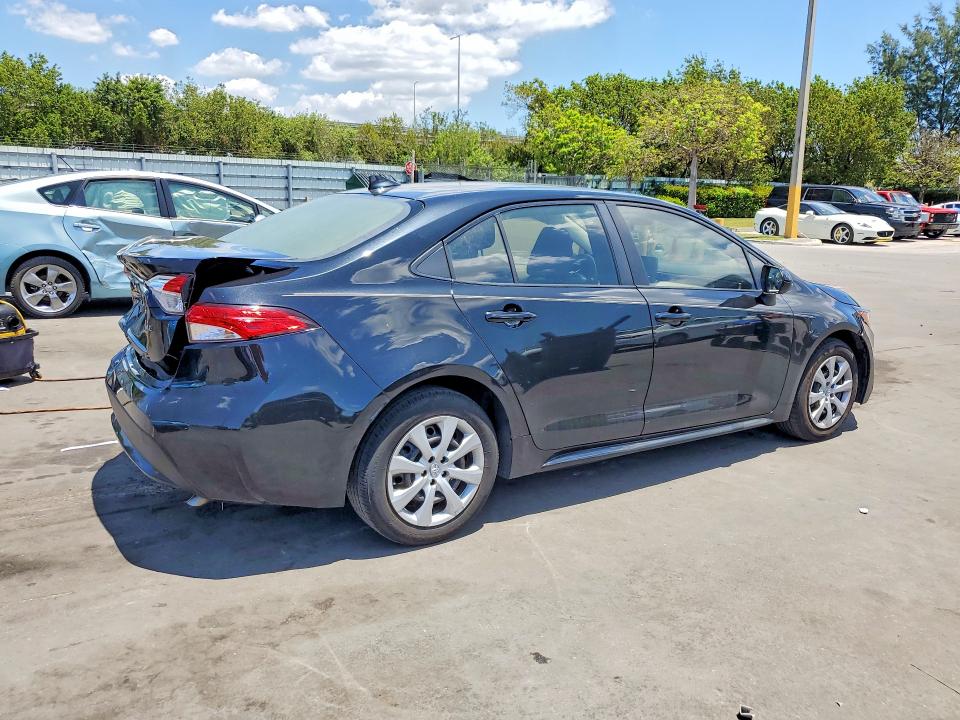 2022 Toyota VIN JTDEPMAE4NJ217605 COPART salvage auction — REAR END, Fl - Cert Of Title Slvg Rebuildable, sold $4,150 on 2026-07-22 (photo 3)