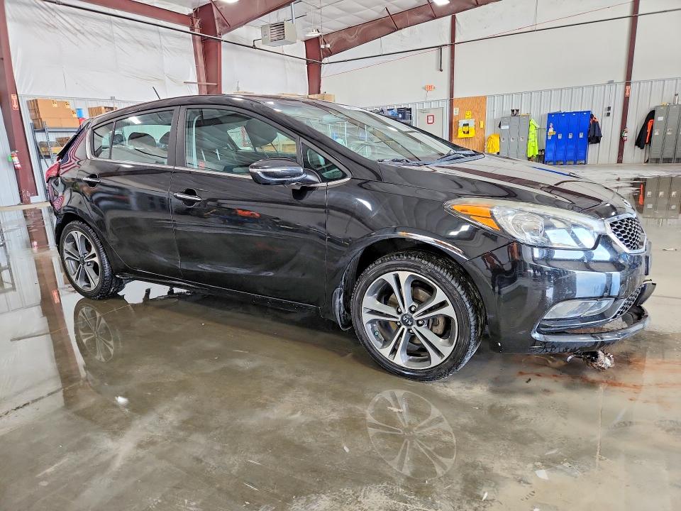 2016 Kia Forte VIN KNAFX5A8XG5490593 COPART salvage auction — REAR END, Il - Salvage Certificate, sold $225 on 2026-07-27 (photo 4)