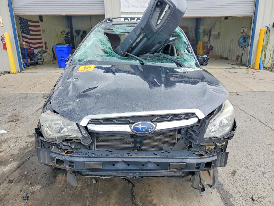 2017 Subaru Forester VIN JF2SJAEC0HH496060 COPART salvage auction — ROLLOVER, Pa - Certificate Of Salvage, sold $125 on 2026-07-29 (photo 5)