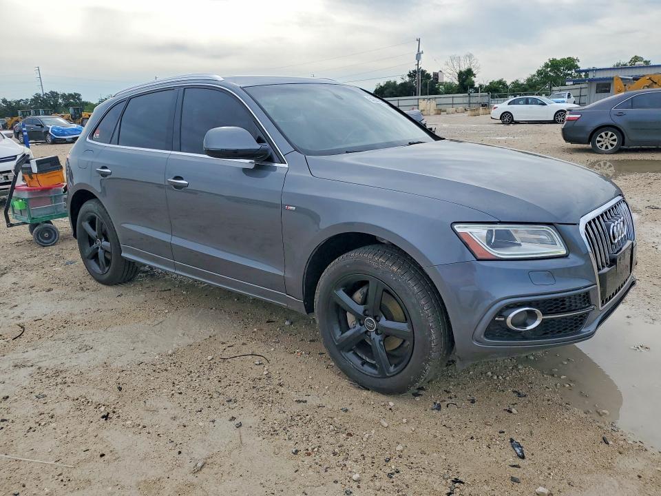 2017 Audi VIN WA1M2AFP4HA095216 COPART salvage auction — MINOR DENT/SCRATCHES, Tx - Salvage Vehicle Title, sold $150 on 2026-07-30 (photo 4)