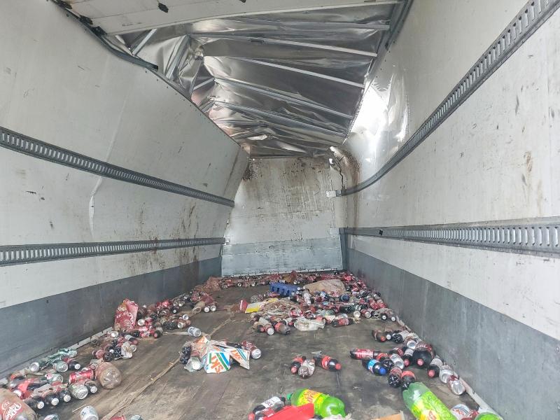 2023 International Mv-series VIN 1HTEUMML8PS270262 COPART salvage auction — ROOF, Ky - Cert Of Title-Salvage, sold $9,000 on 2026-07-09 (photo 6)