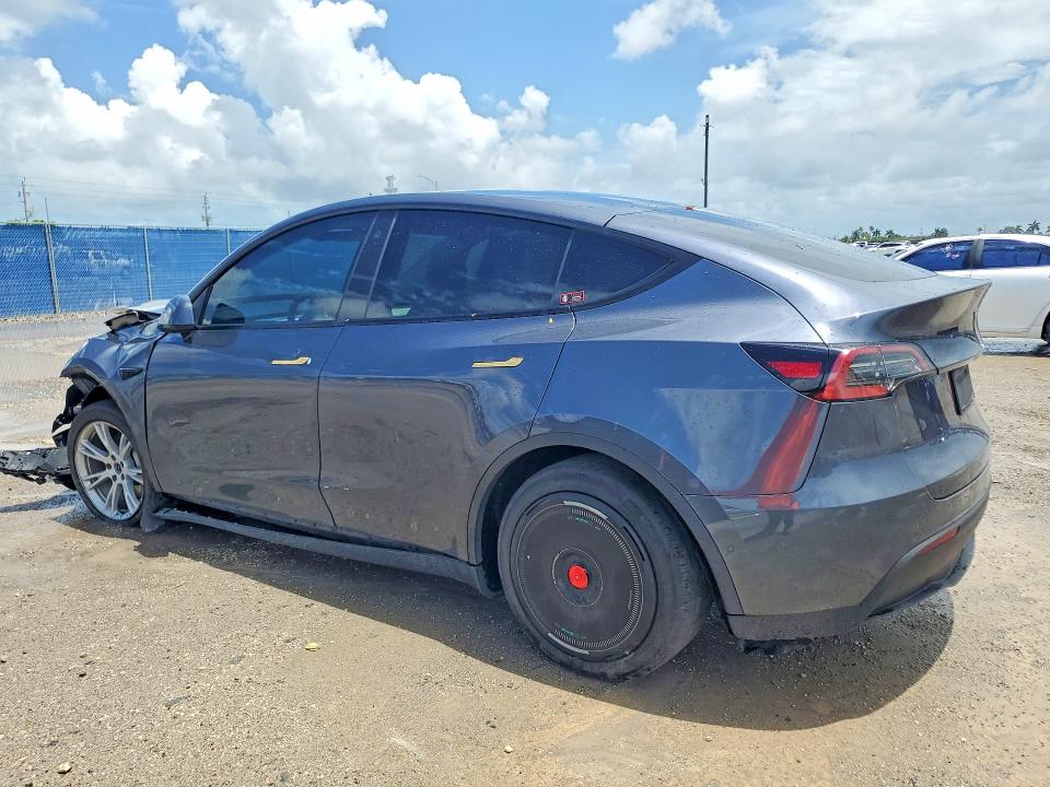 2022 Tesla Model y VIN 7SAYGDEE9NF436335 COPART salvage auction — FRONT END, Fl - Certificate Of Destruction, sold $5,600 on 2026-07-17 (photo 2)