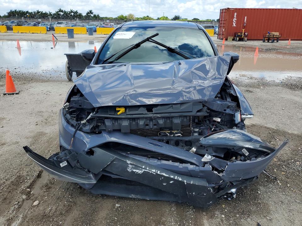 2017 Ford Focus VIN WF0DP3TH8H4123806 COPART salvage auction — FRONT END, Fl - Cert Of Title Slvg Rebuildable, sold $2,100 on 2026-07-27 (photo 5)
