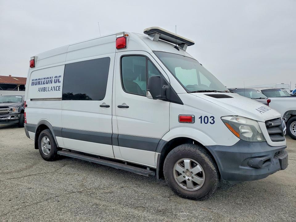 2017 Mercedes-benz Sprinter VIN WDAPE7CD6HP412176 COPART salvage auction — SIDE, CA - SALVAGE CERTIFICATE, sold $1,650 on 2026-07-15 (photo 4)