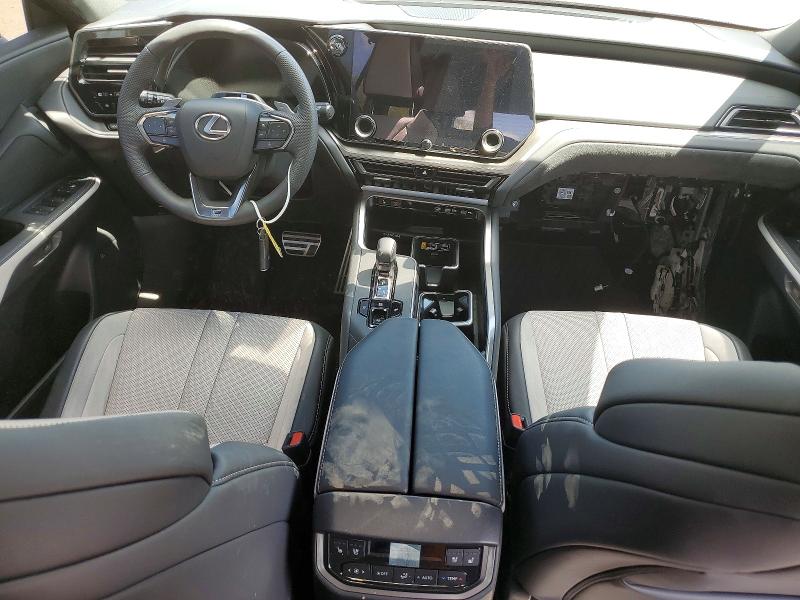 2025 Lexus VIN 5TDABAB63SS016084 COPART salvage auction — VANDALISM, ON - PERMIT NO BRAND - UNFIT, sold $25,500 on 2026-07-28 (photo 8)