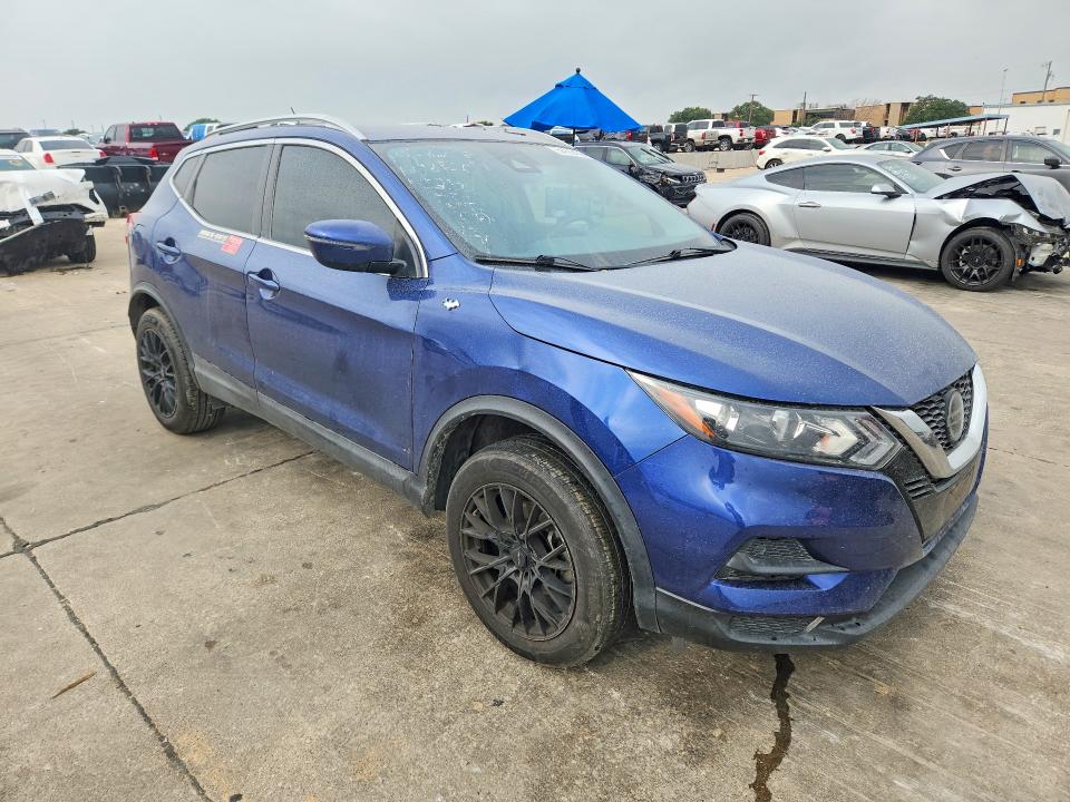 2020 Nissan Rogue VIN JN1BJ1CV2LW256910 COPART salvage auction — SIDE, Tx - Salvage Vehicle Title, sold $3,200 on 2026-07-06 (photo 4)