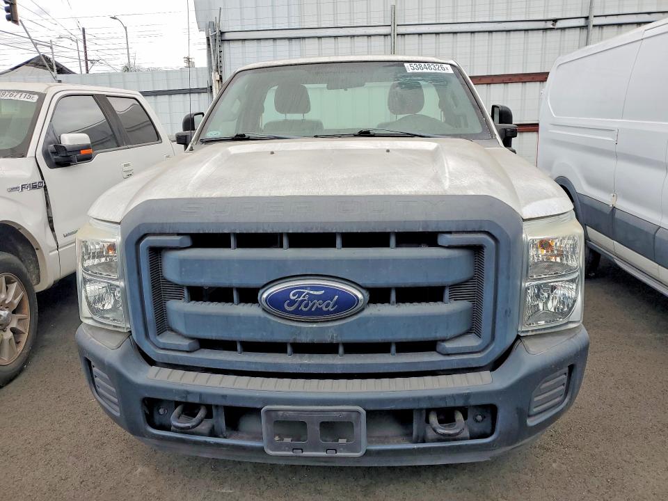 2013 Ford F-250 super duty VIN 1FTBF2A63DEB82095 COPART salvage auction — MINOR DENT/SCRATCHES, Ca - Dis/Dlr/Exp Only Clean Title, sold $7,600 on 2026-07-27 (photo 5)