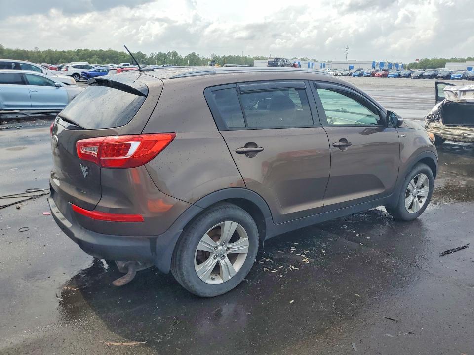 2013 Kia Sportage VIN KNDPBCA21D7359087 COPART salvage auction — Burn Engine, WV - SALVAGE CERTIFICATE, sold $625 on 2026-07-22 (photo 3)