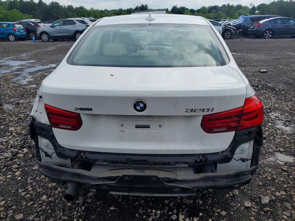 2018 BMW 3er VIN WBA8E5G55JNV02975 COPART salvage auction — FRONT END, Md - Cert Of Salvage > 75% Damage, sold $2,100 on 2026-08-03 (photo 6)
