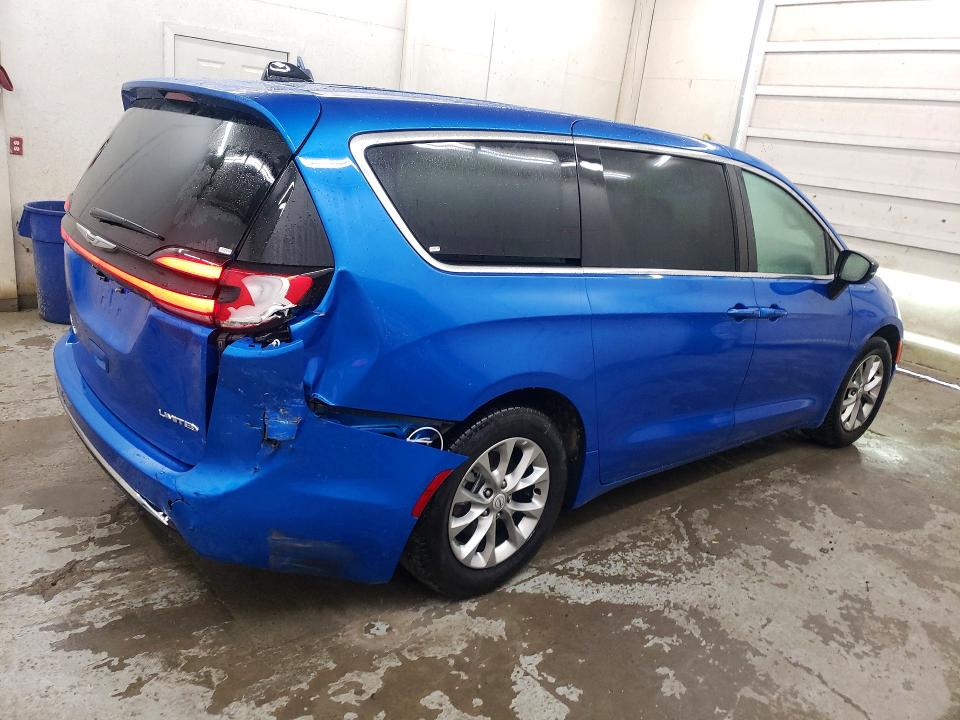 2026 Chrysler Pacifica VIN 2C4RC1GG8TR276704 COPART salvage auction — REAR END, TN - CERTIFICATE OF TITLE, sold $27,000 on 2026-07-29 (photo 3)