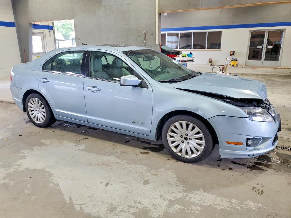 2010 Ford Fusion VIN 3FADP0L33AR199927 COPART salvage auction — FRONT END, VA - CERT OF TITLE - SALVAGE, sold $325 on 2026-07-02 (photo 4)