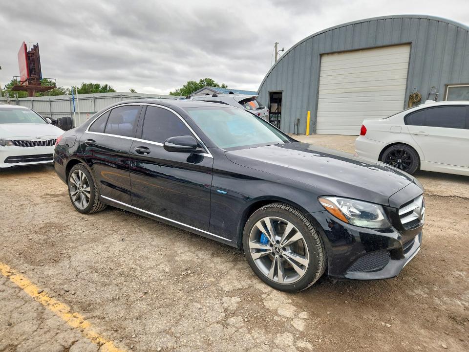 2017 Mercedes-benz C class VIN 55SWF4HB8HU224036 COPART salvage auction — HAIL, KS - CERT OF TITLE-SALVAGE, sold $7,300 on 2026-07-25 (photo 4)